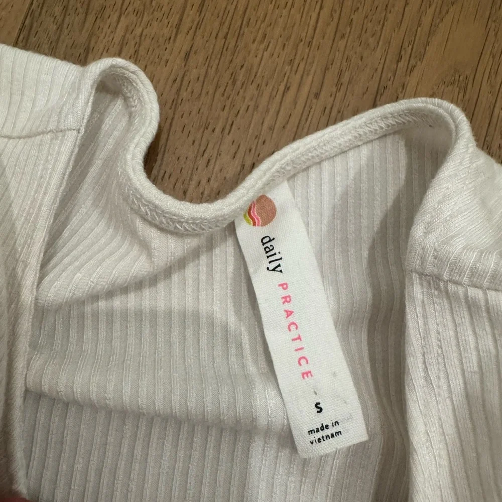 Daily Practice White Lace-Up Ribbed Tank Top - Picture 2 of 2